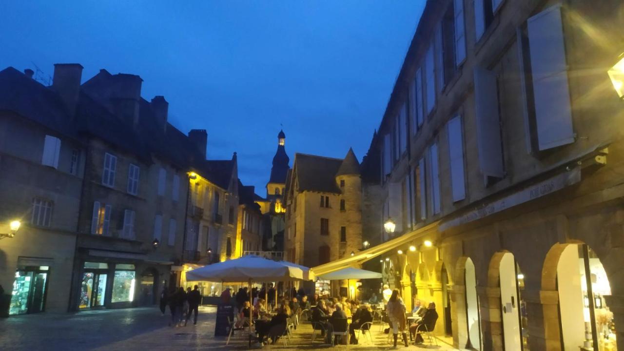 Le Clos De La Musardise - Gites De Charme Avec Piscine Chauffee Salignac Eyvigues Exterior foto